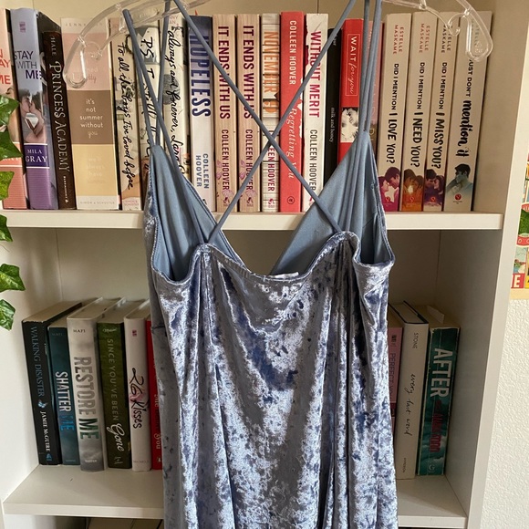 tilly’s velvet blue dress - Picture 3 of 3